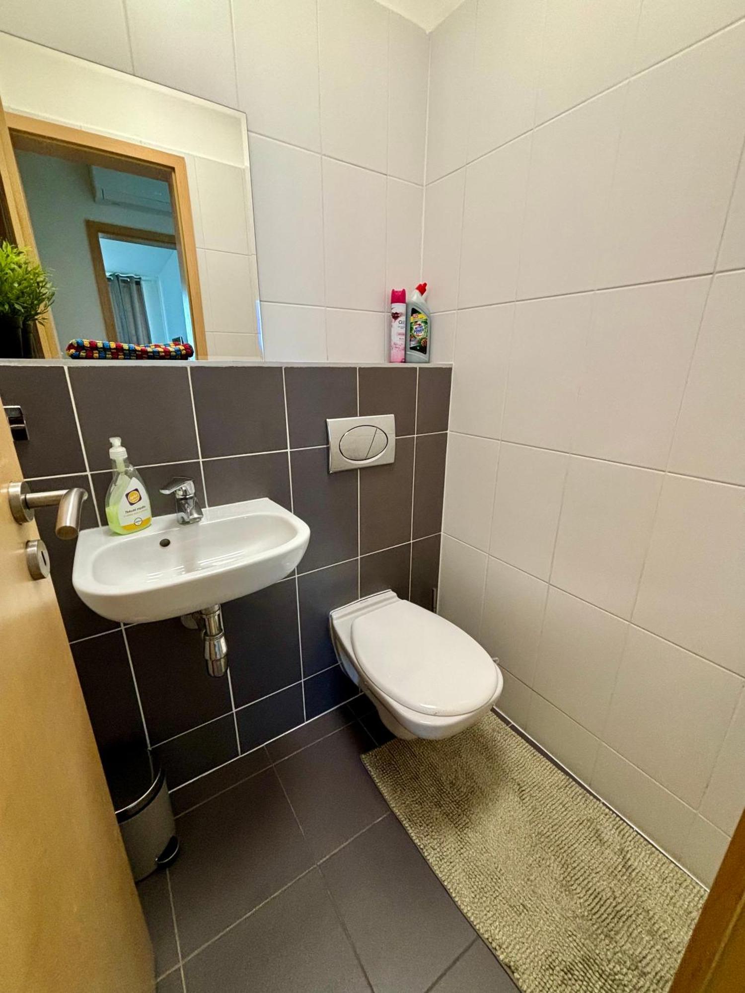 Three Towers With Beautiful View And Parking! Apartment Братислава Екстериор снимка
